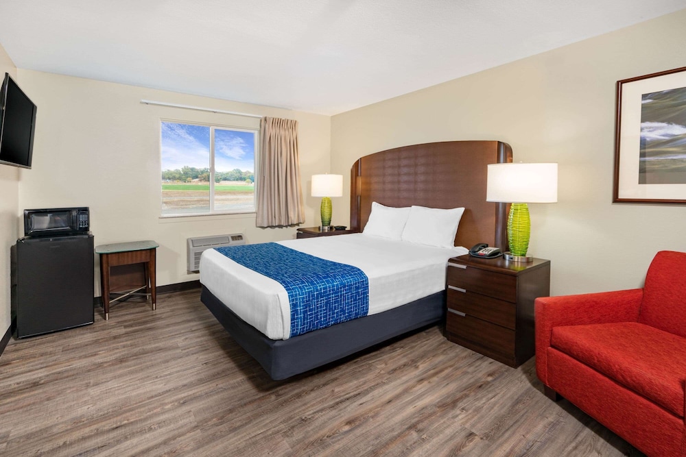 Room, 1 Queen Bed, Non Smoking photo 3