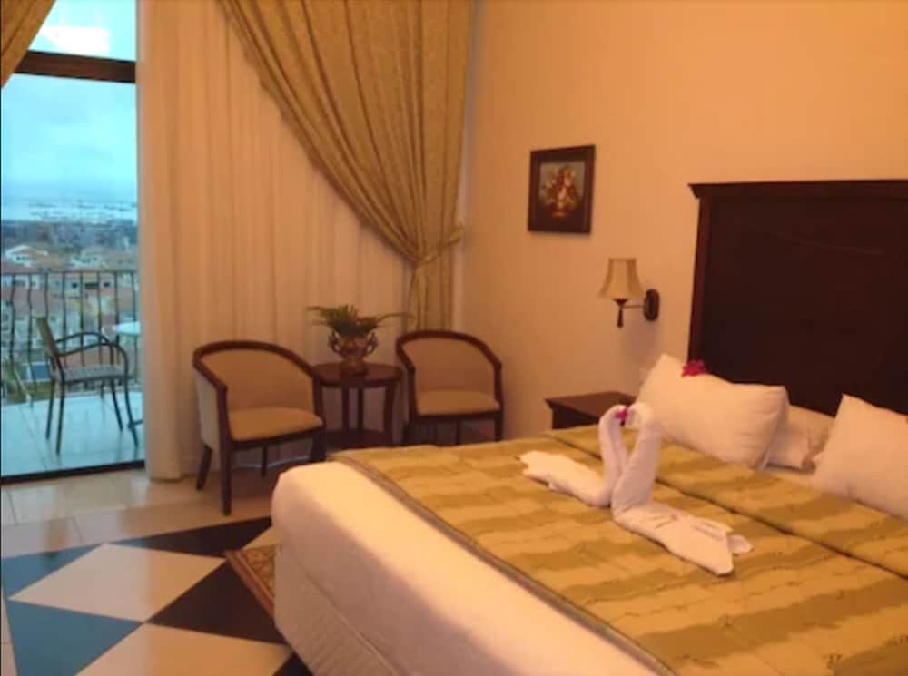 Standard Room photo 2