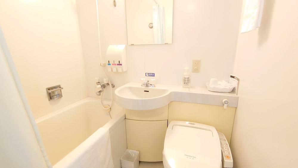 Single Room, Non Smoking - Photo 3