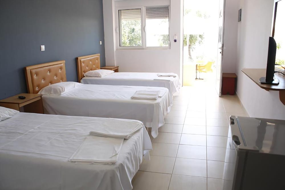 Quadruple Room, Balcony, Ground Floor photo 2