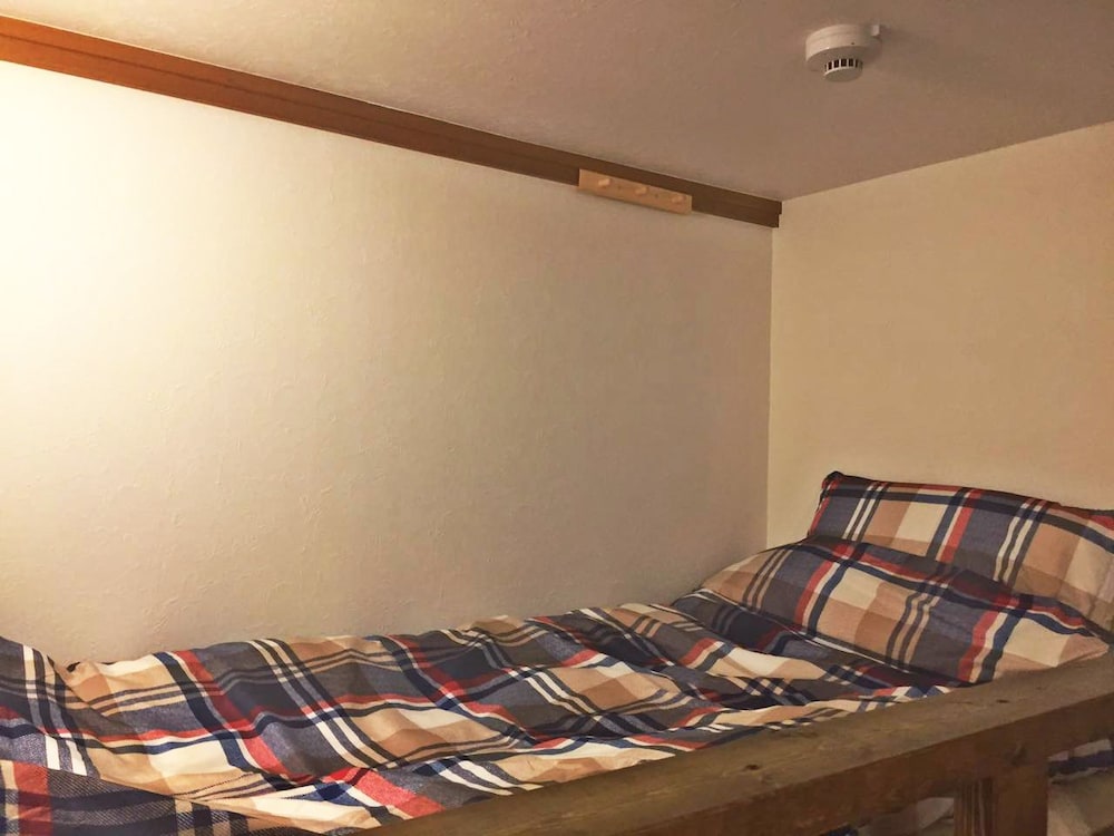 Quadruple Room, Women Only photo 1