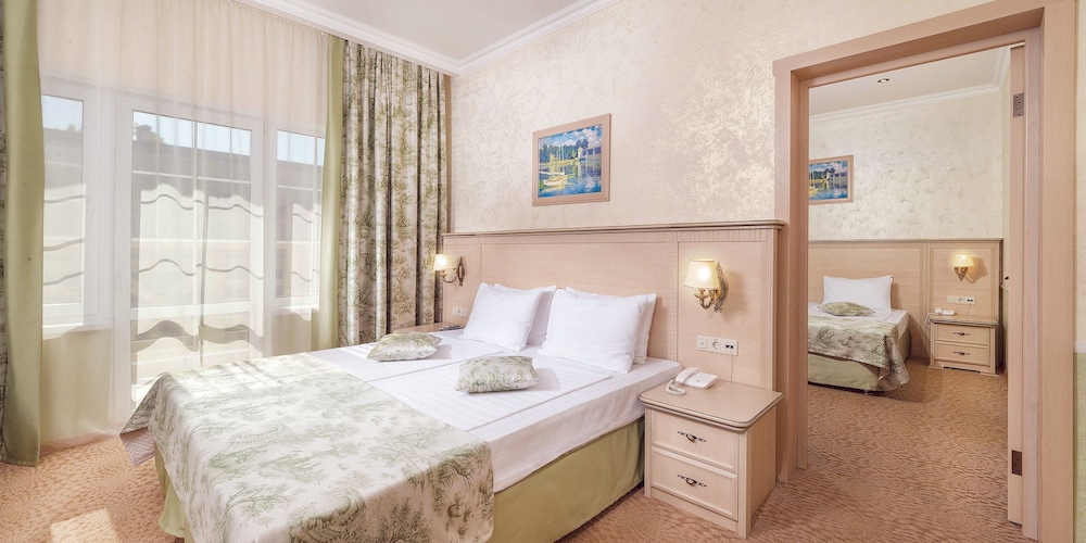Family Quadruple Room (Superior) photo 2
