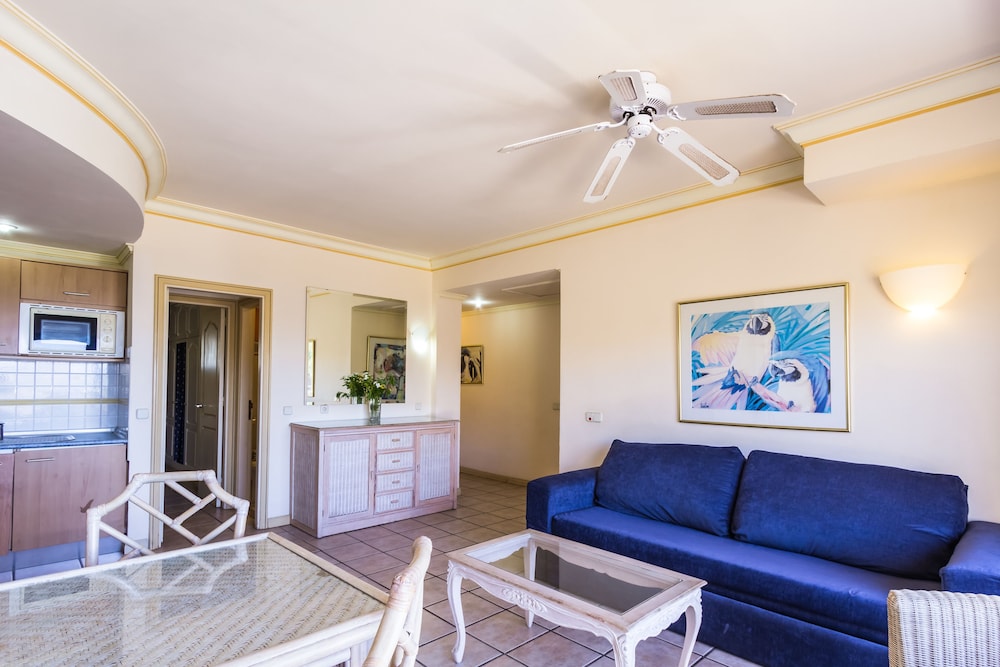 Apartment, 2 Bedrooms, Balcony (4 Adults + 2 Children) photo 3