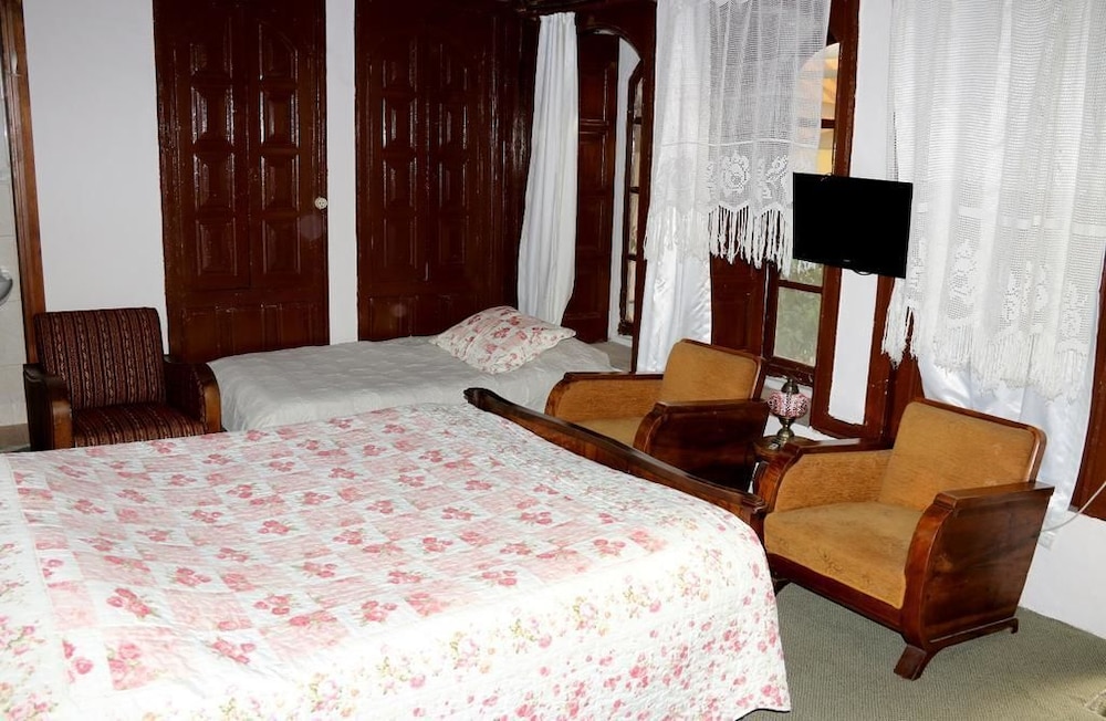 Standard Triple Room photo 3