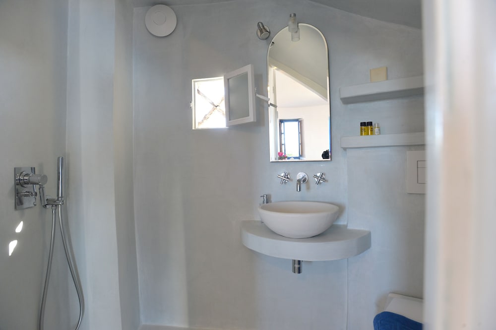Signature House, 2 Bedrooms, Sea View, Sea Facing photo 2