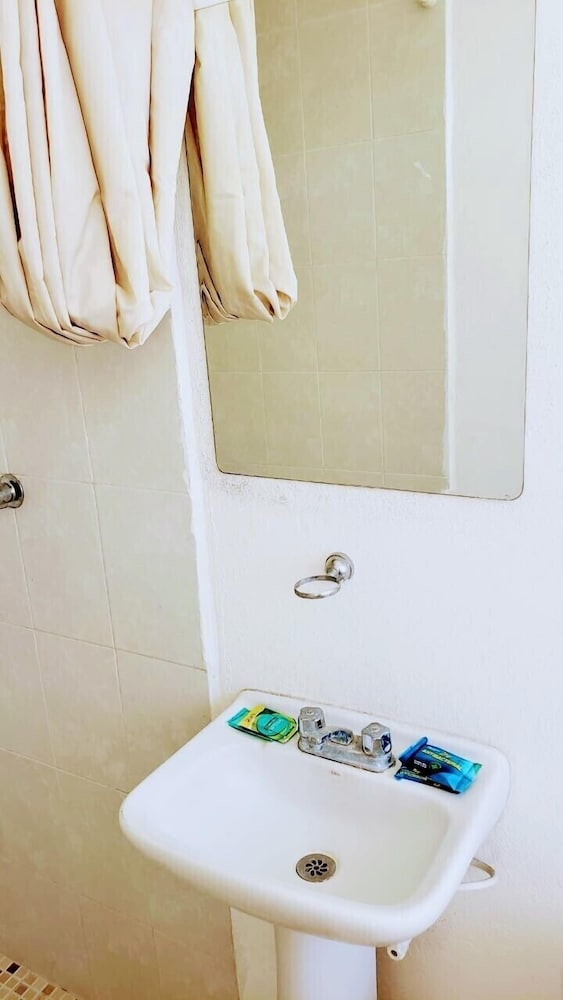 Comfort Room photo 2