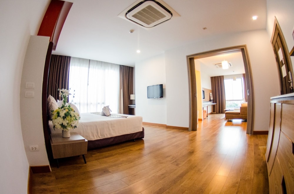 Grand Design Suite - Photo 21