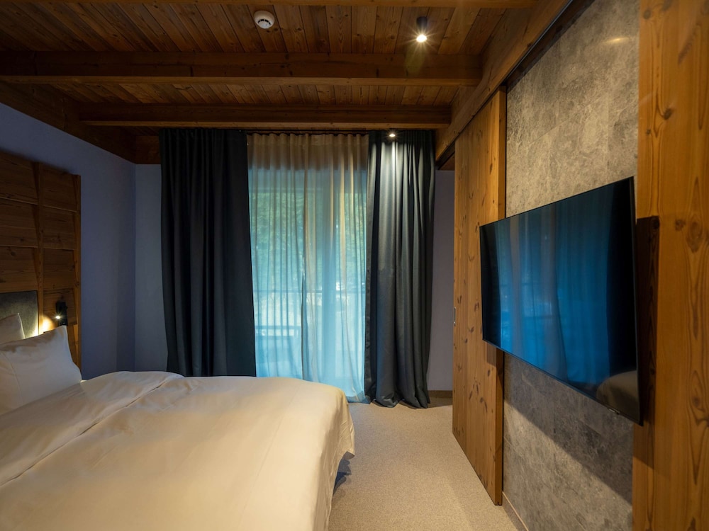 Swiss, Grand Room