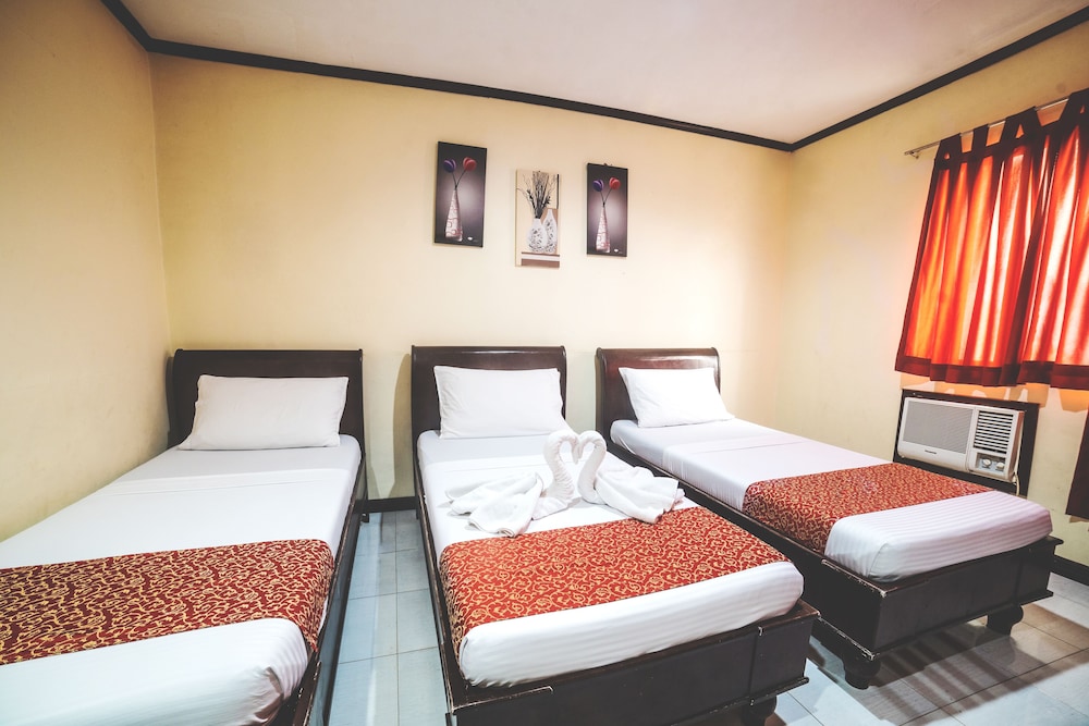 Basic Triple Room photo 2