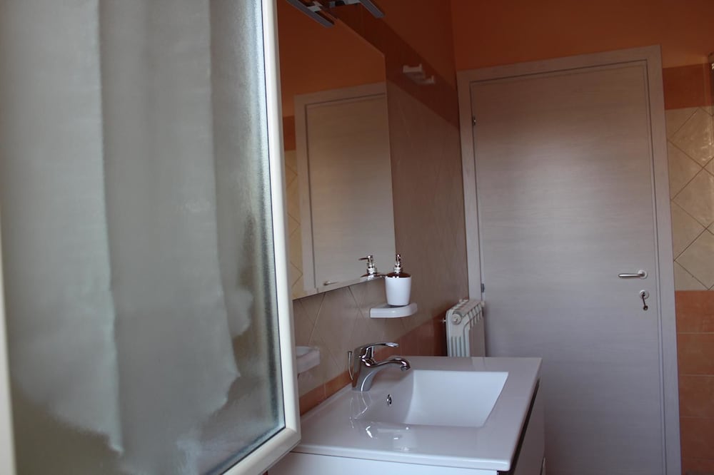 Classic Double or Twin Room photo 3
