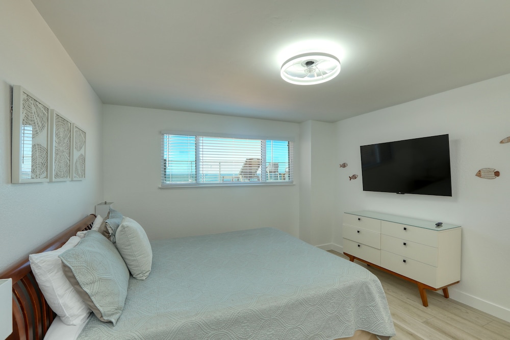 Condo, 3 Bedrooms photo 3
