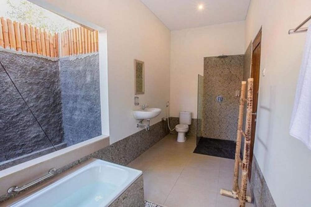 Executive Villa photo 2