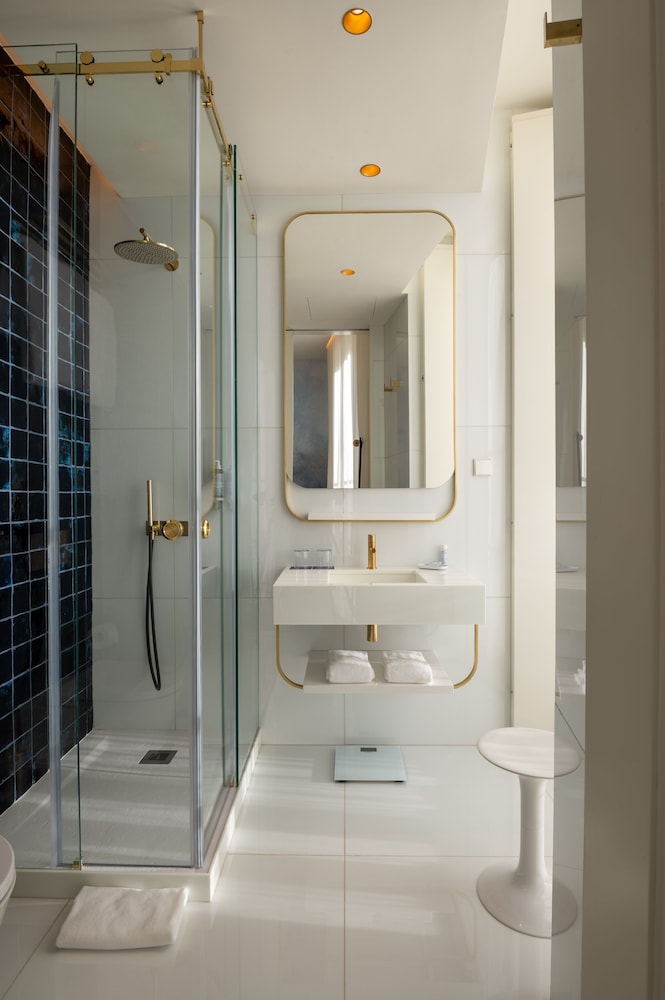 Classic Double or Twin Room, Courtyard View