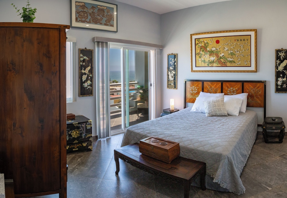 Deluxe Suite, Ocean View photo 2