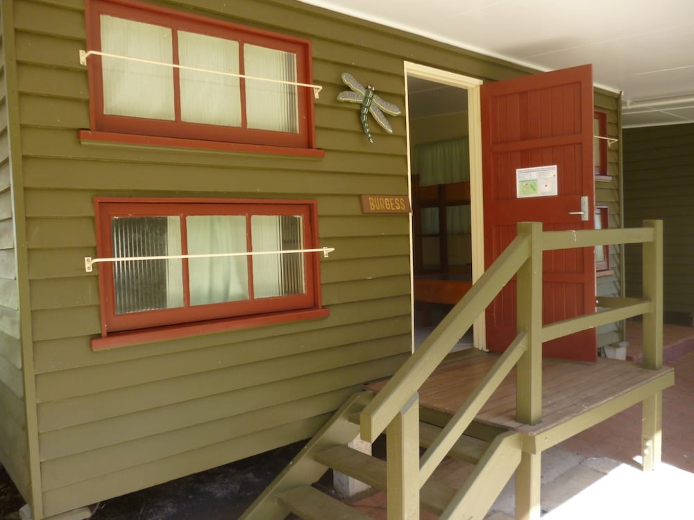 Burgess Cabin (9 Bunk Beds)