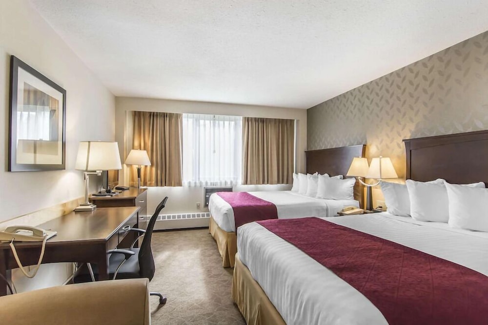 Standard Room, 2 Queen Beds - Photo 1