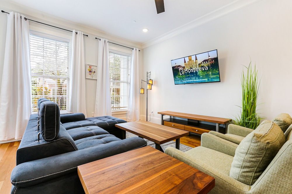 Signature Condo