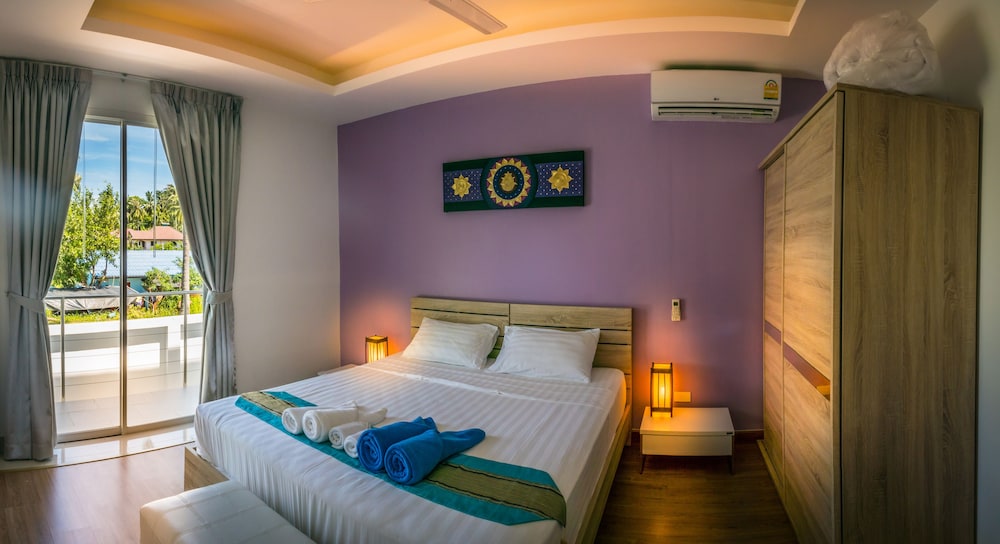 Design Apartment, 1 King Bed, Pool View photo 1