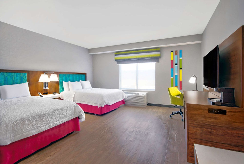 Room, 2 Queen Beds, Accessible, Bathtub (Mobility & Hearing) - Photo 1