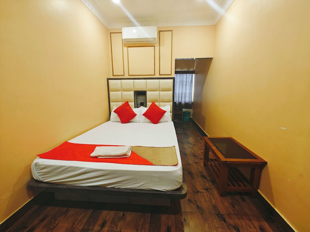 Deluxe Queen Room - Photo 1
