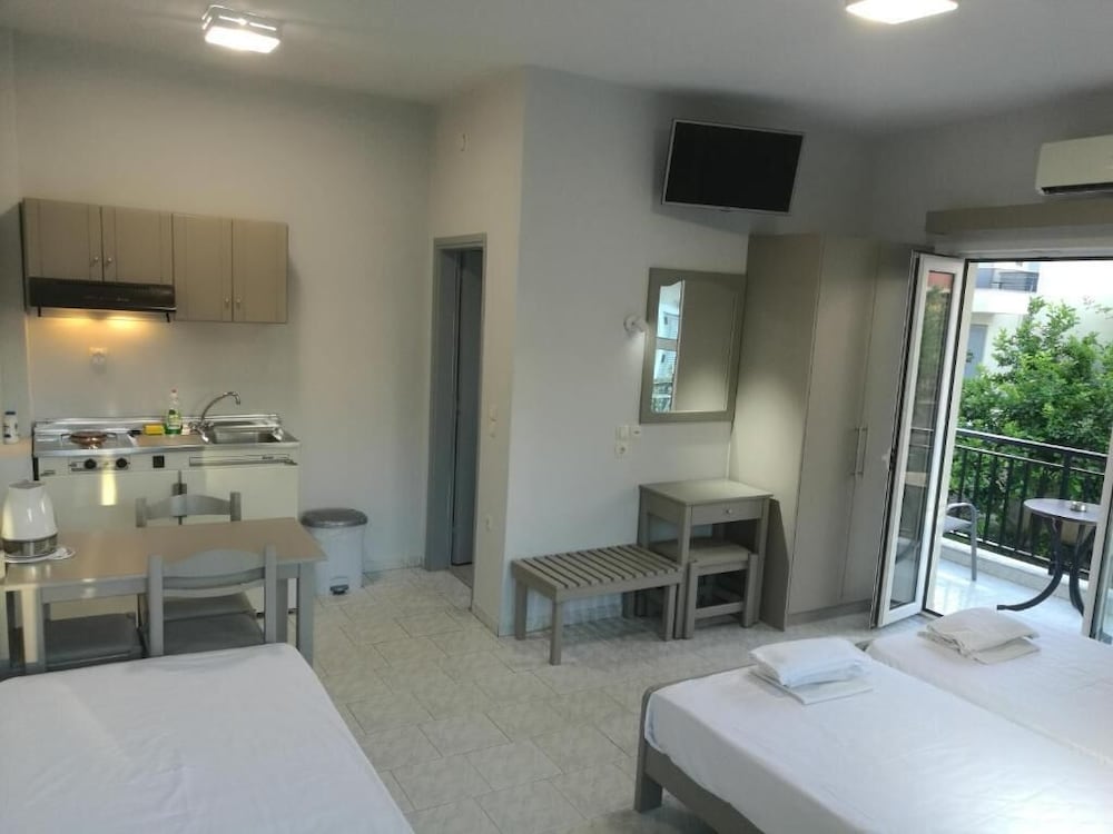 Basic Triple Room, Balcony (For 3) photo 1