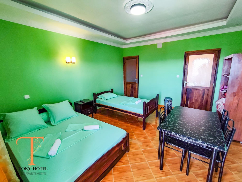Family Room, 1 Bedroom photo 1