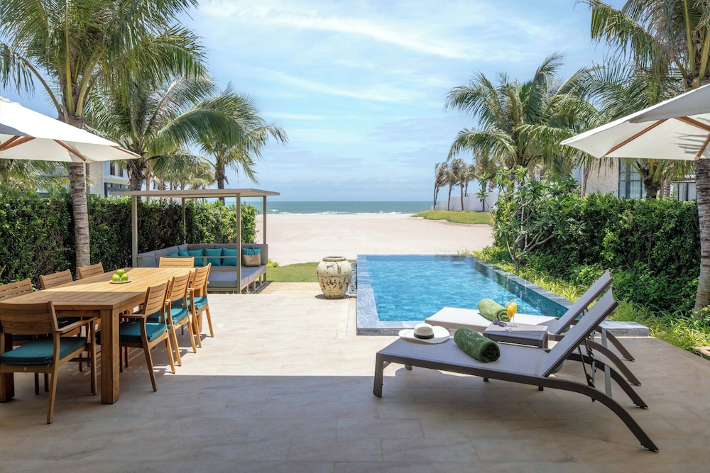 The Level 2-Bedroom Oceanfront Pool Villa - Photo 7