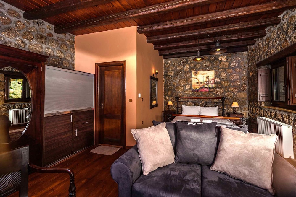Junior Suite, Jetted Tub