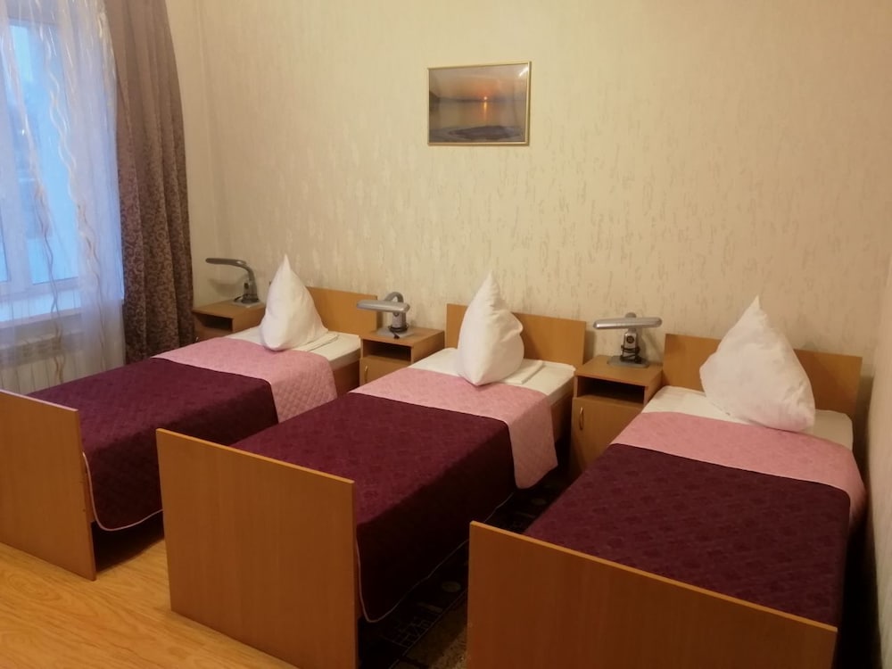 Economy Triple Room