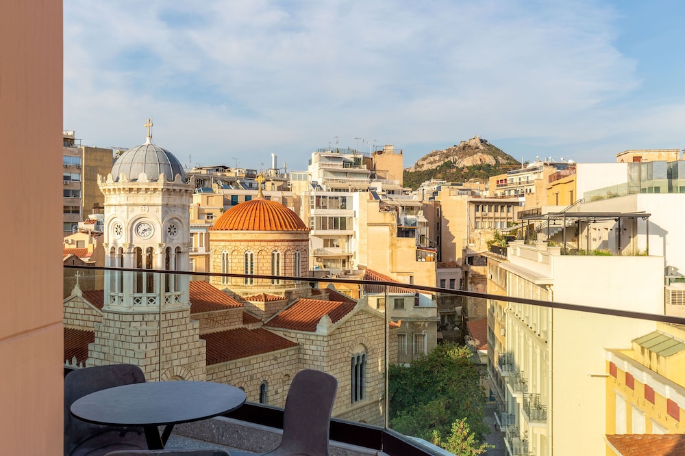 Roomy Suite with Balcony & Acropolis View
