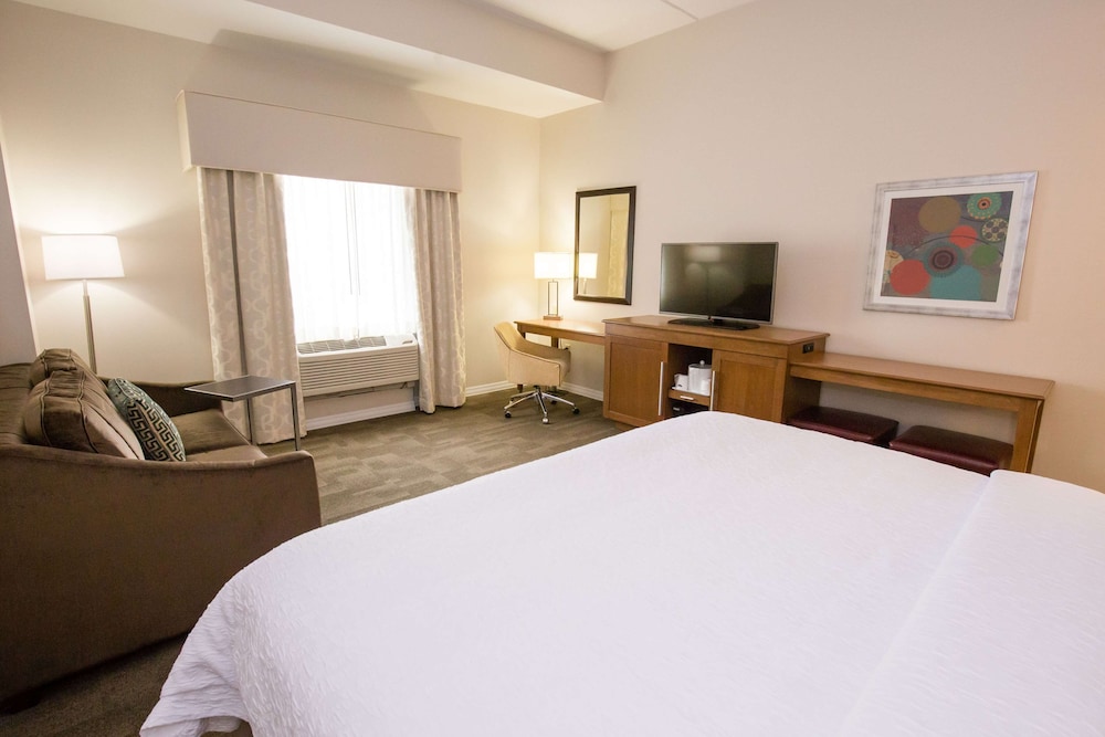 Room, Accessible, Non Smoking (Hearing Impaired) photo 2