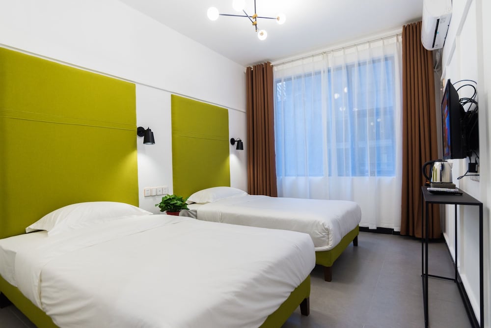Standard Twin Room photo 1