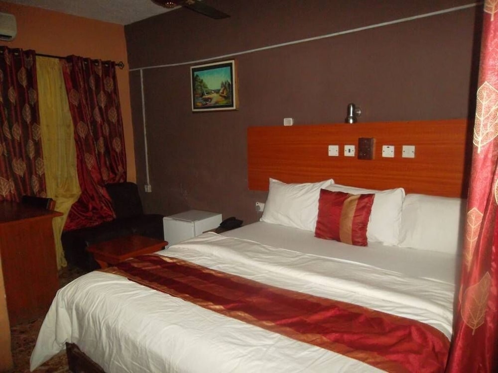 Standard Room - Photo 1