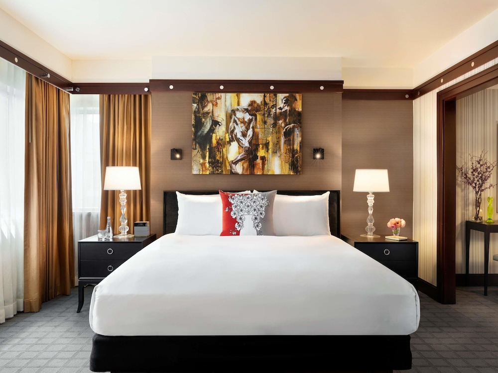 Suite, 1 Bedroom - Photo 5