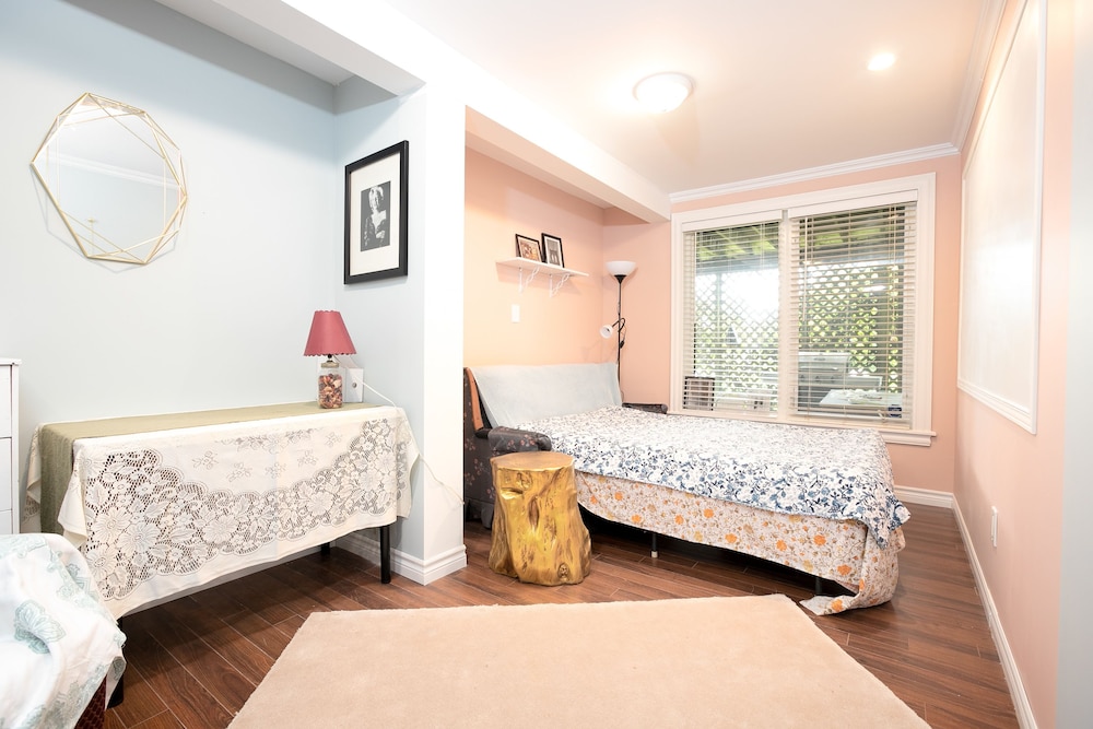 Economy Double Room, 1 Queen Bed