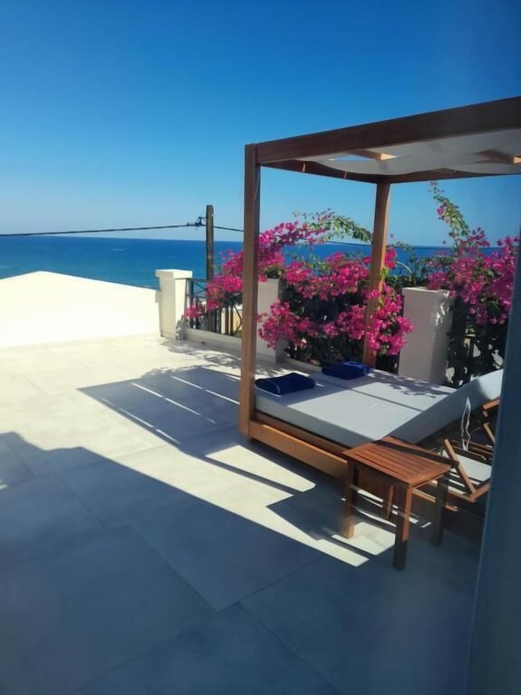 Deluxe Suite, Sea View, Large Terrace with Sunbeds