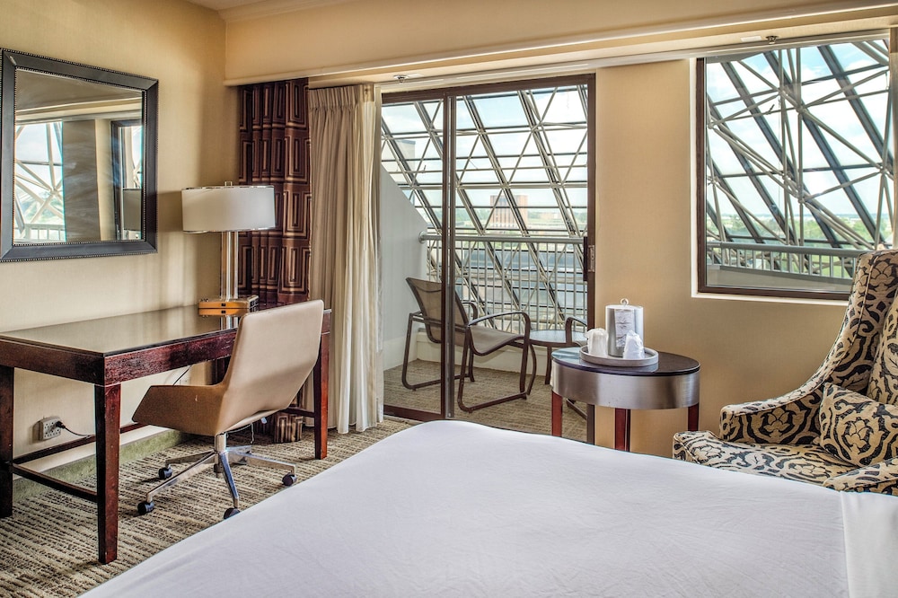 Premium Room, 2 Double Beds, Balcony (Interior Balcony) - Photo 9