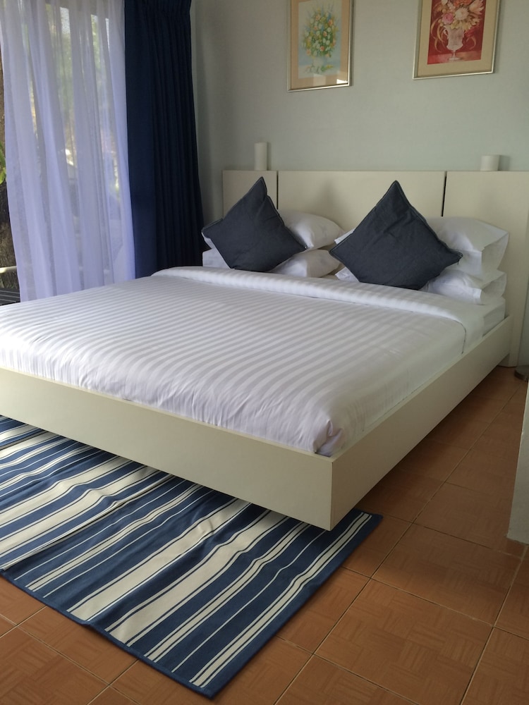Executive Seaview Cabin photo 3