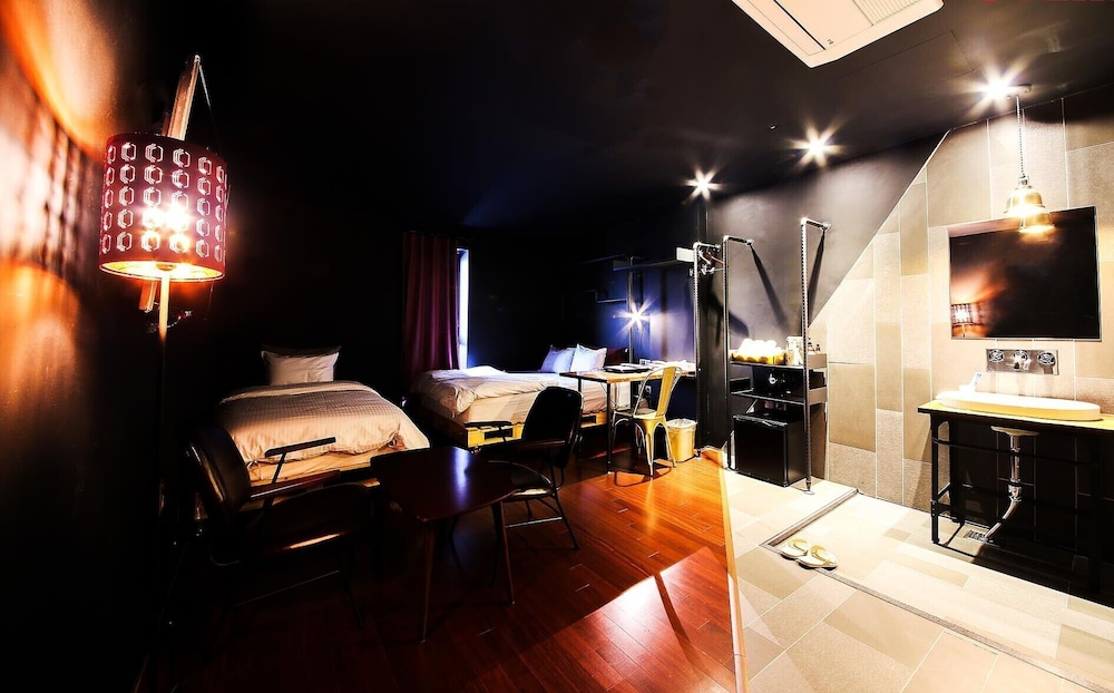 Premium Twin Room photo 1
