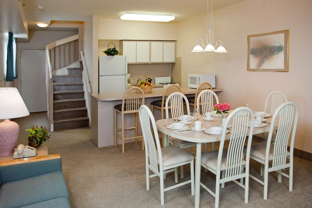 Family Townhome, 3 Bedrooms, Oceanfront (G) photo 2