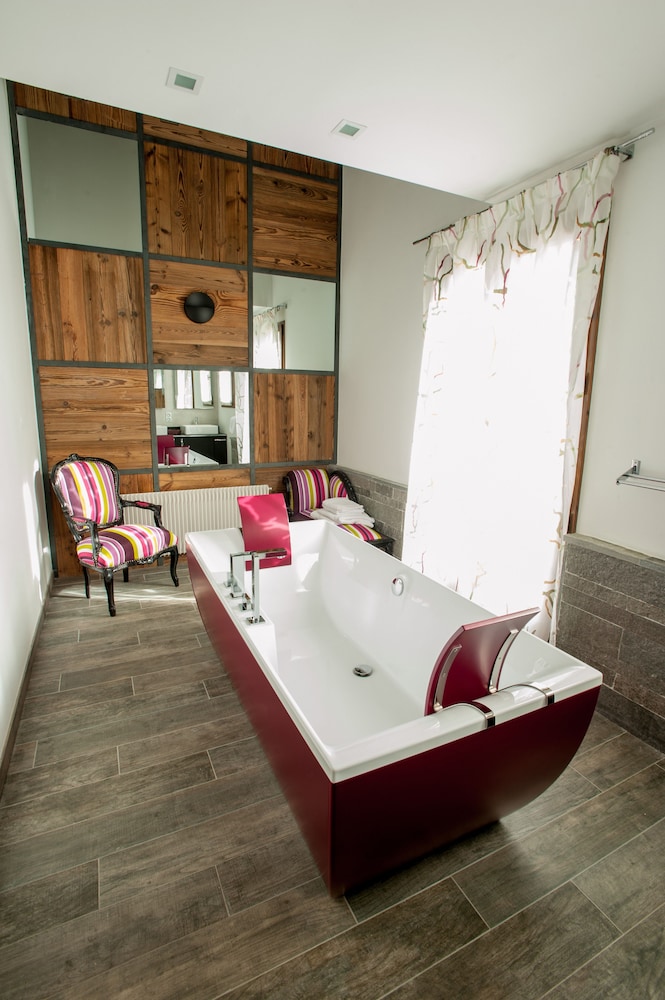 Privilege Suite photo 2