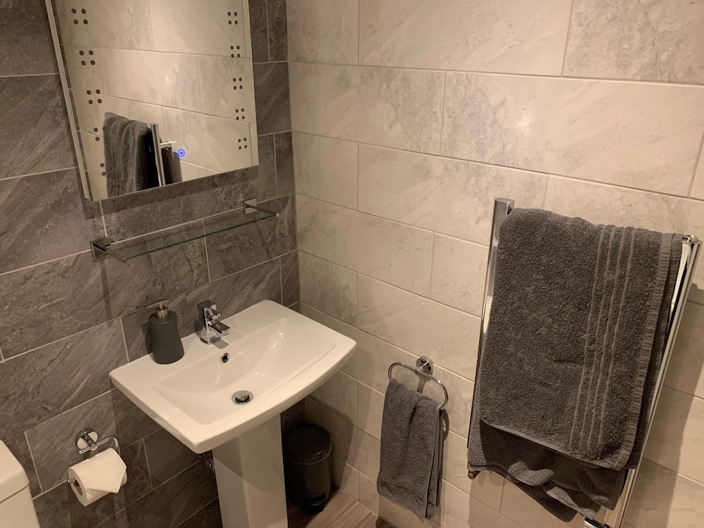 Deluxe Double or Twin Room - Photo 4