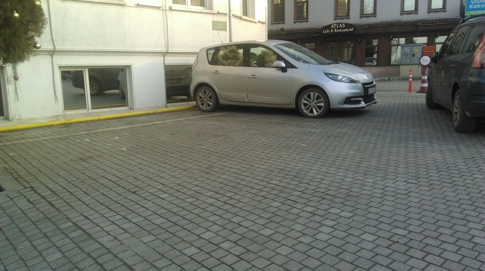 Single Room, 1 Double Bed, Smoking, City View photo 2