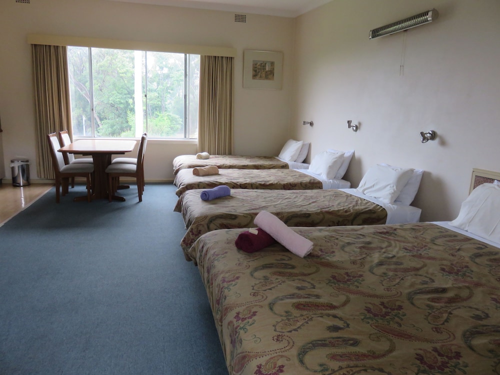 Family Room, Non Smoking, Kitchenette (Large Family Room) photo 2