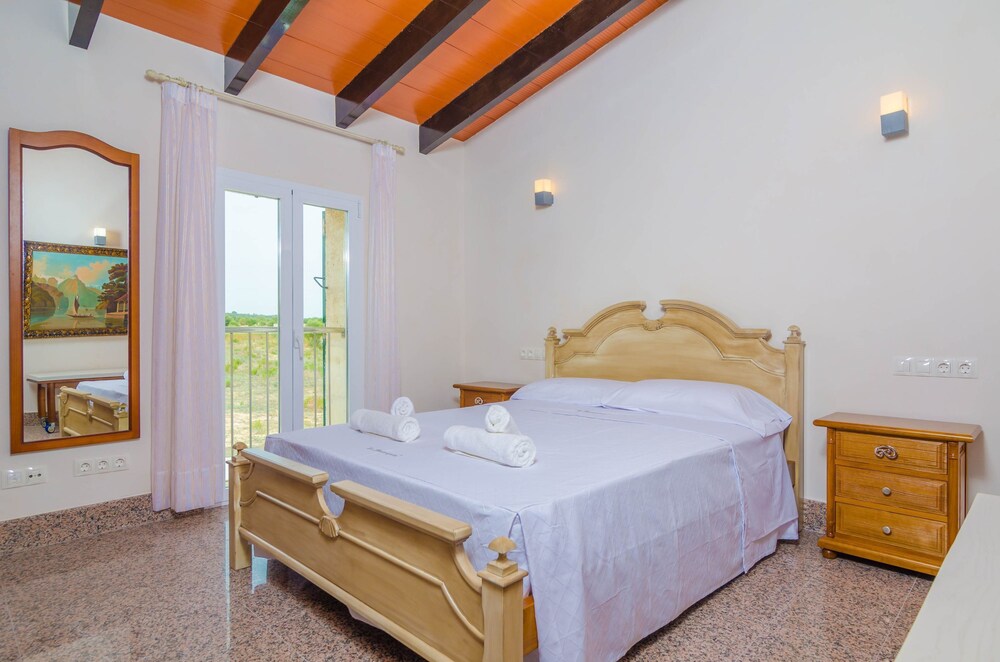 Villa photo 3