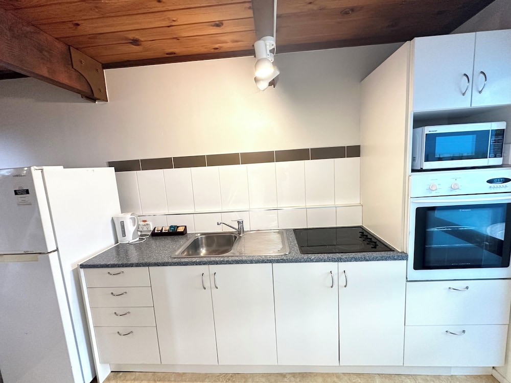 Family Apartment, 2 Bedrooms, Hot Tub photo 2