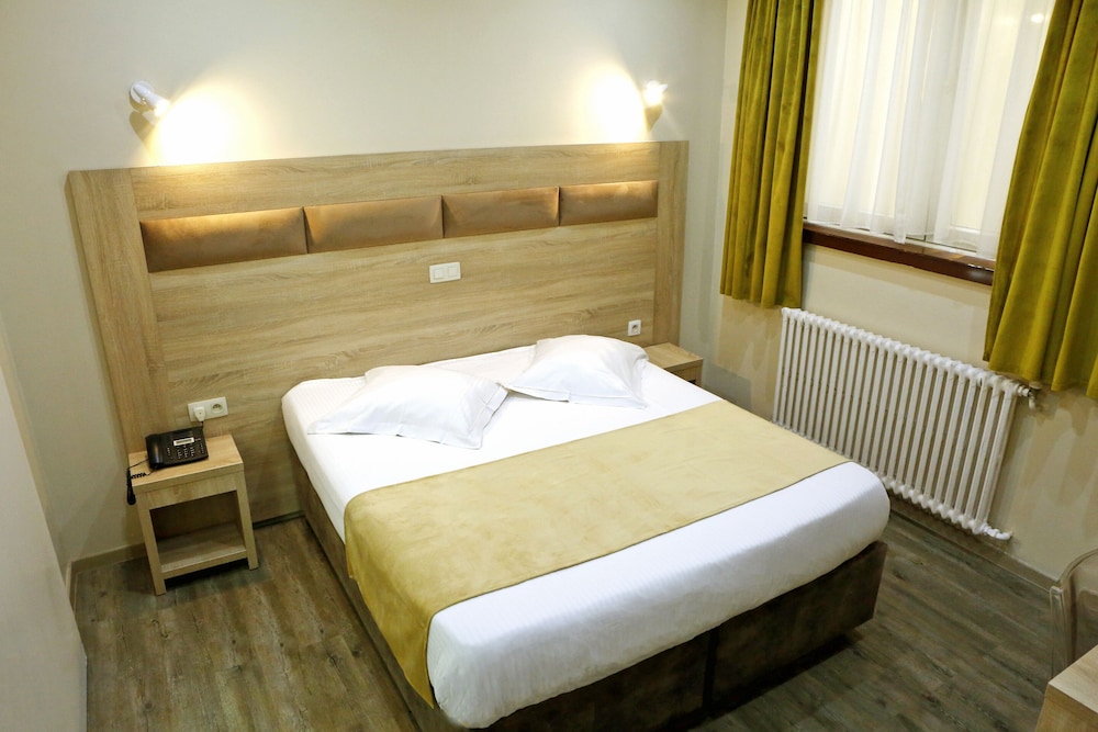 Economy Double Room - Photo 4