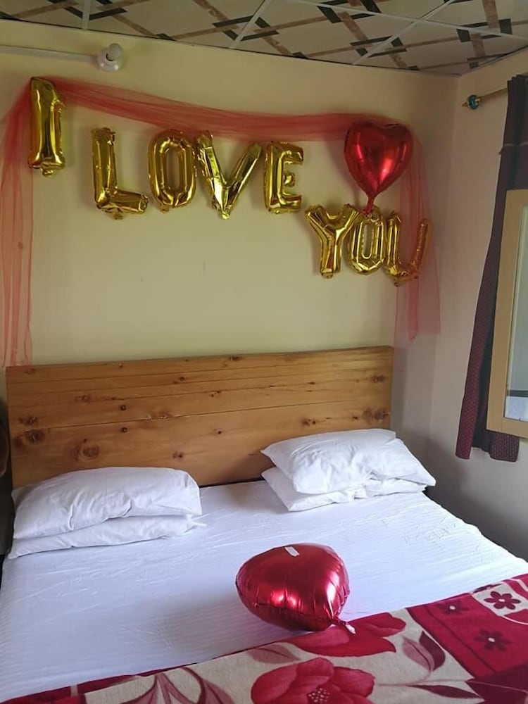 Standard Double or Twin Room photo 2