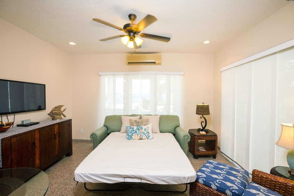 Condo, 1 Bedroom photo 1
