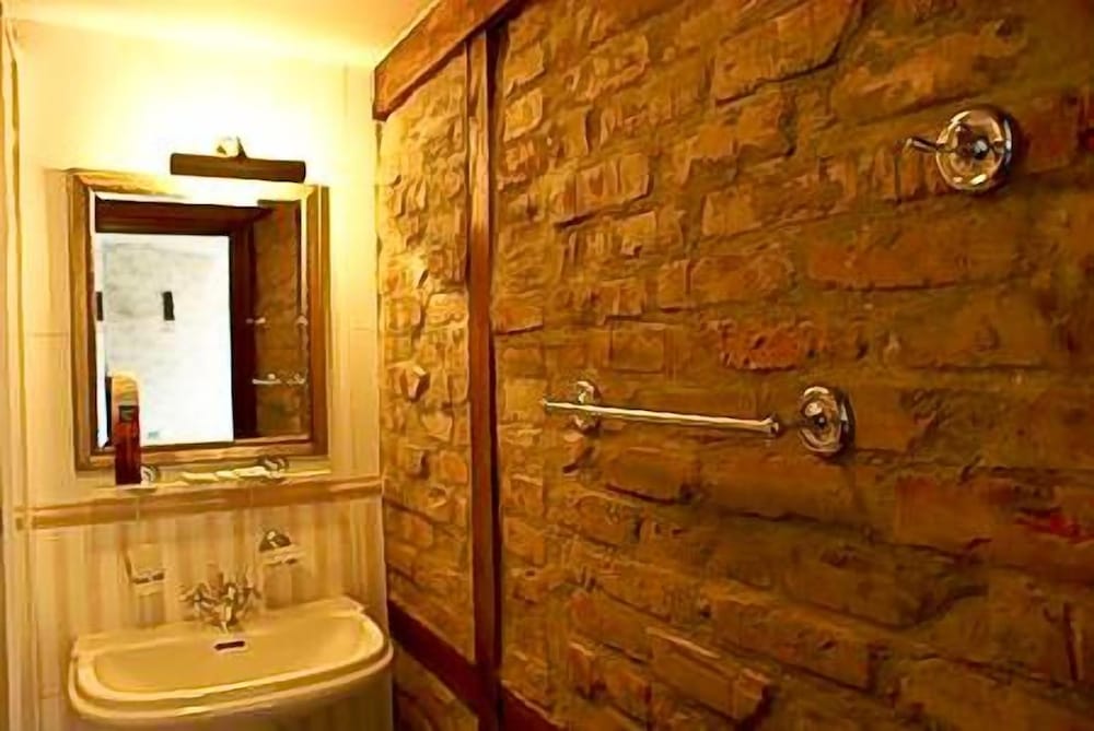 Suite, 1 Bedroom photo 3